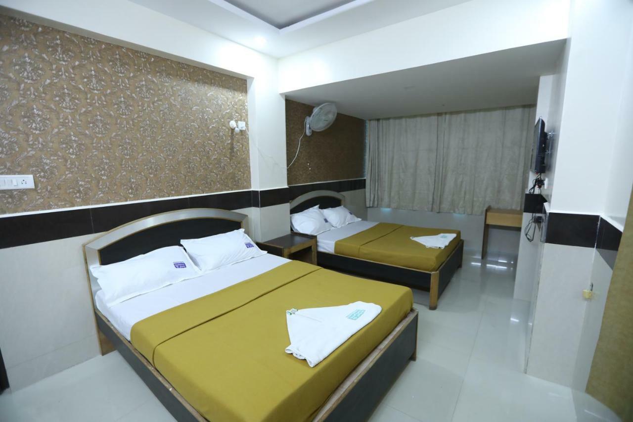 Hotel Embassy Bangalore Eksteriør bilde
