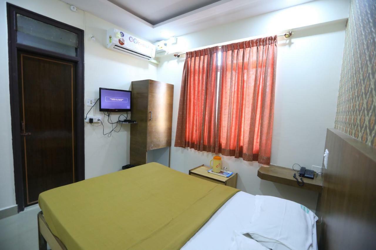 Hotel Embassy Bangalore Eksteriør bilde